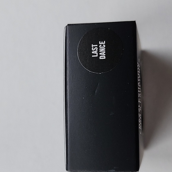 Mac Cosmetics Eyeshadow in Last Dance - Picture 2 of 3